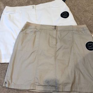 NWT lot of 2 women’s skorts by Karen Scott sz 18 $79 retail built in shorts